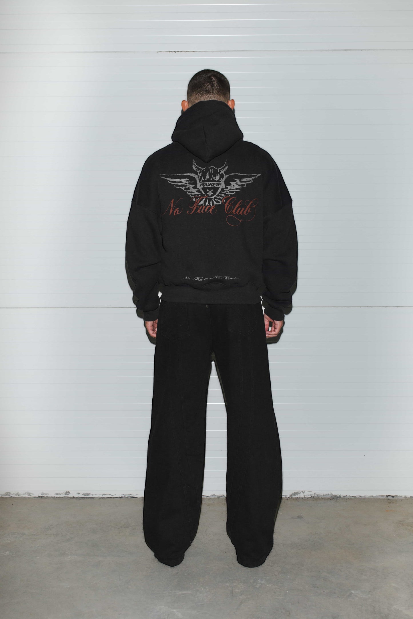 Эскапизм Black