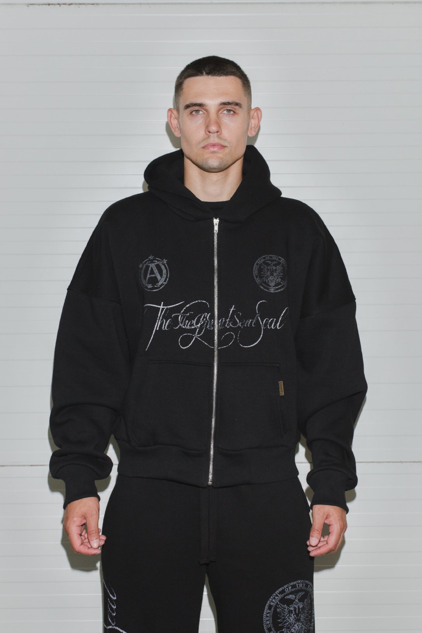 Эскапизм Black 