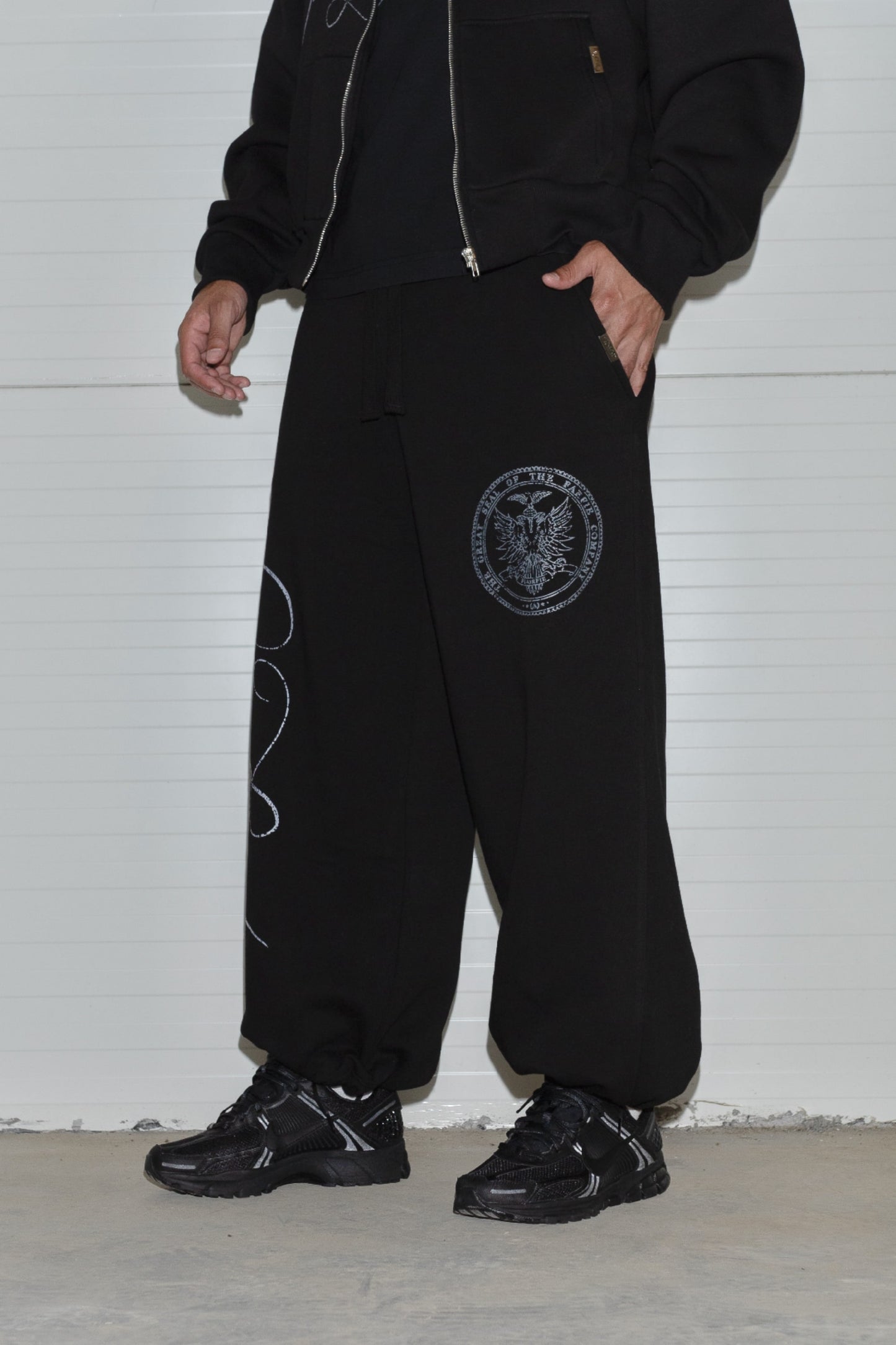 Эскапизм Black 