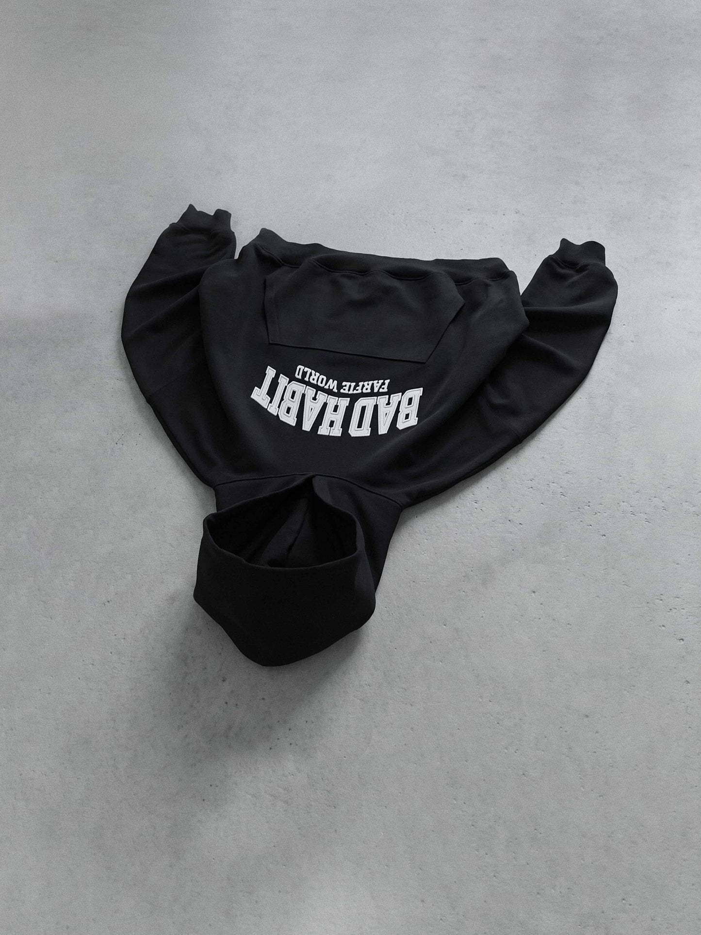 Эскапизм Black 
