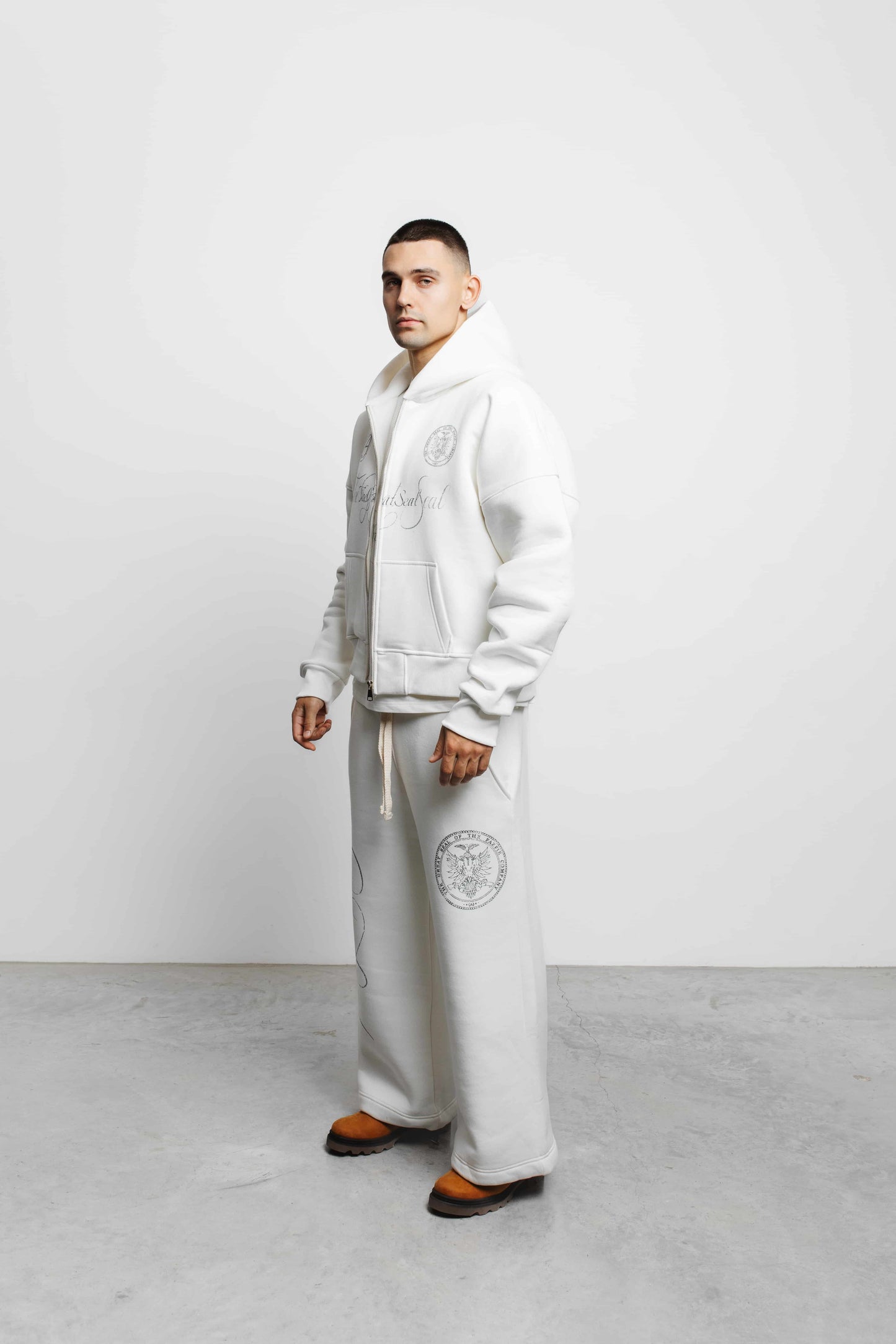 Эскапизм Black 