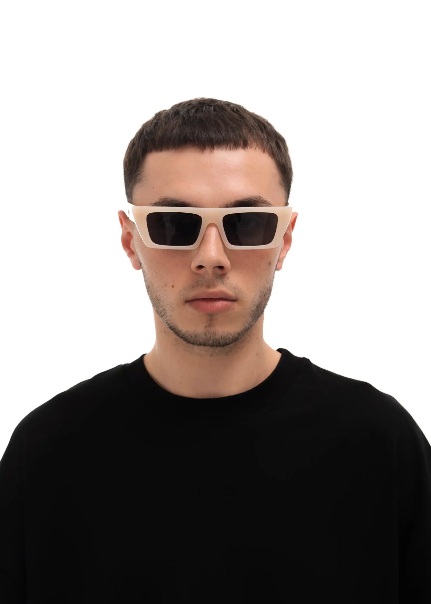 Окуляри Farfi Beige Pentagon - FARFIОкуляри Farfi Beige PentagonSunglasses FARFI